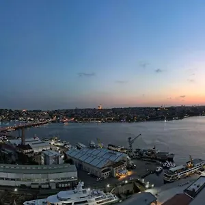 5* מלון Radisson Blu Pera