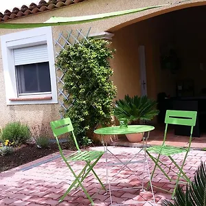 https://les-figuiers-du-vallon.fr-provencehotel.com